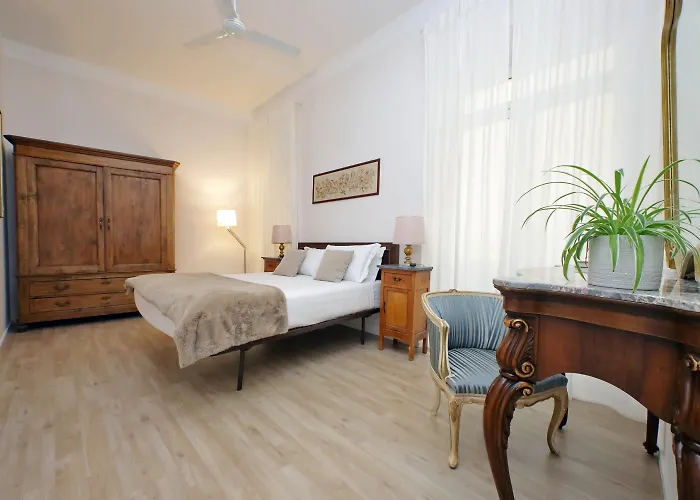 Treasurerome Opera & Trevi 2br דירה רומא