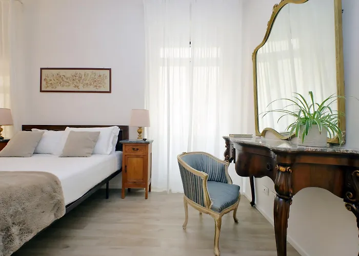 Treasurerome Opera & Trevi 2br *