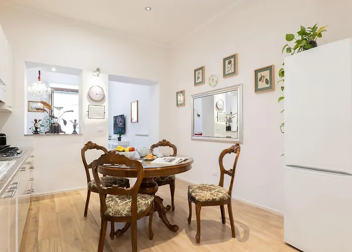 Treasurerome Opera & Trevi 2br רומא