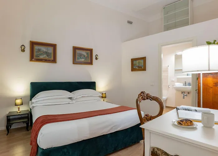Treasurerome Opera & Trevi 2br