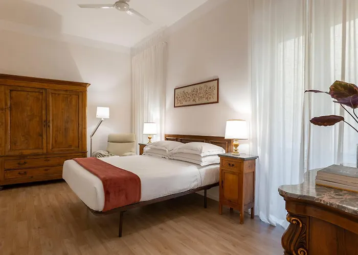 Treasurerome Opera & Trevi 2br רומא